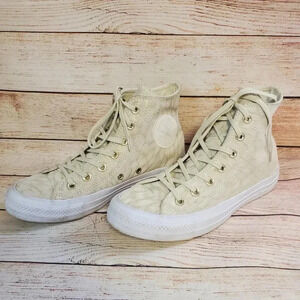 Converse Womens 6.5 Chuck Tayler All Star Suede Buff Buff White Sneakers